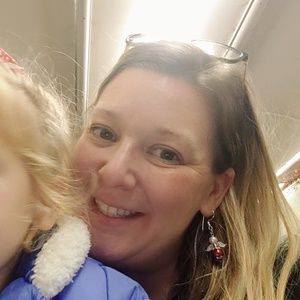 Meet your Posher, Monique